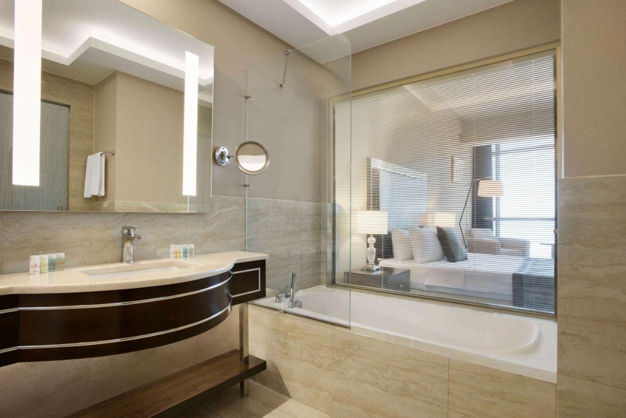 Hotel Ramada By Wyndham İskenderun Zewnętrze zdjęcie