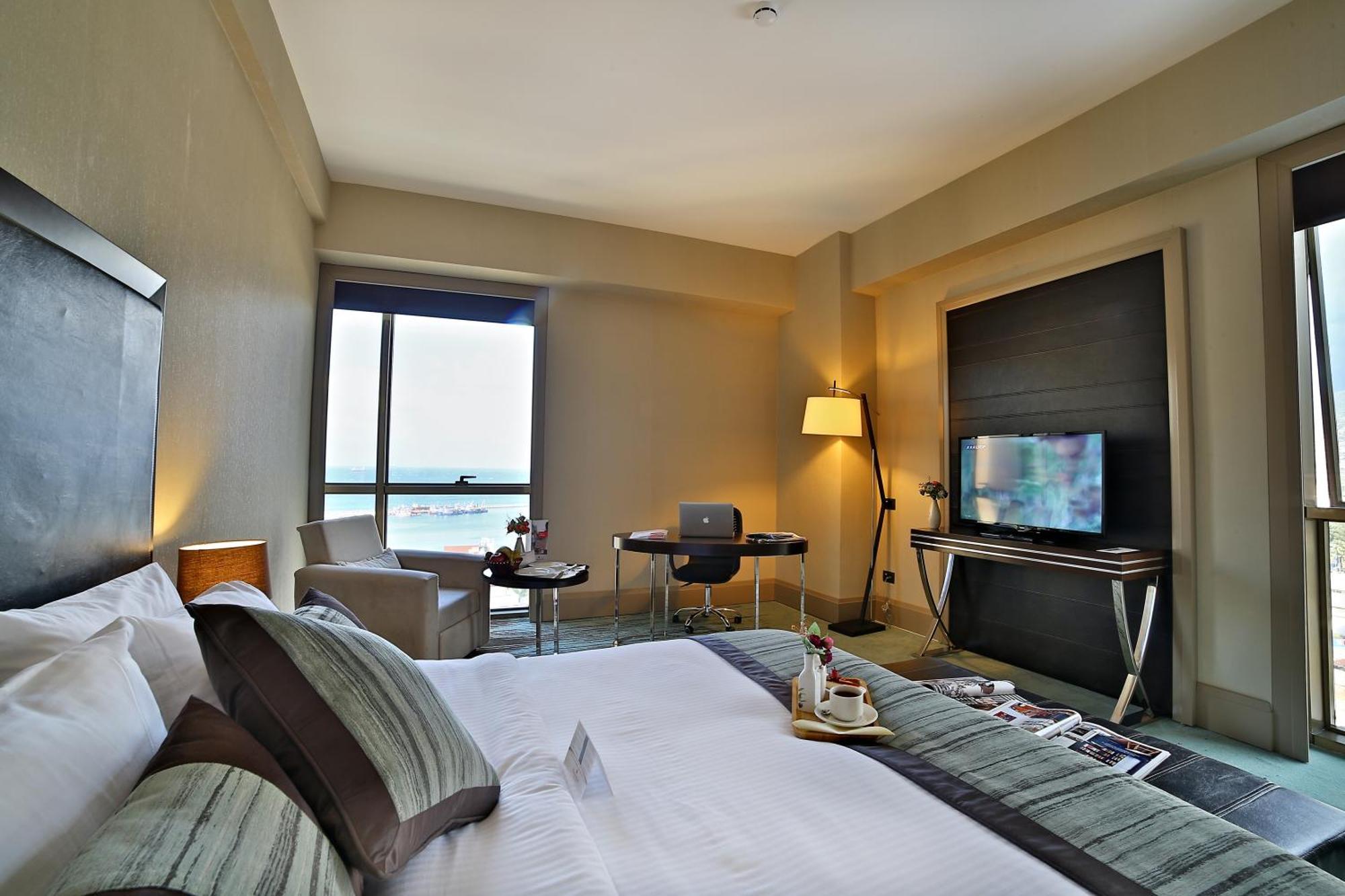 Hotel Ramada By Wyndham İskenderun Zewnętrze zdjęcie