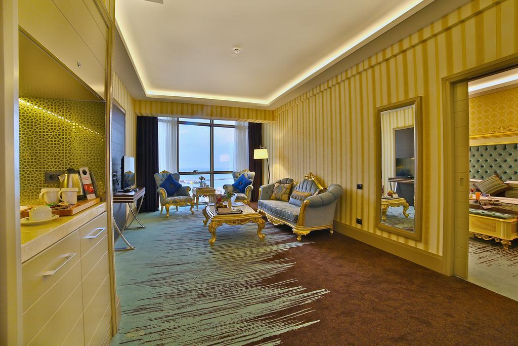 Hotel Ramada By Wyndham İskenderun Zewnętrze zdjęcie