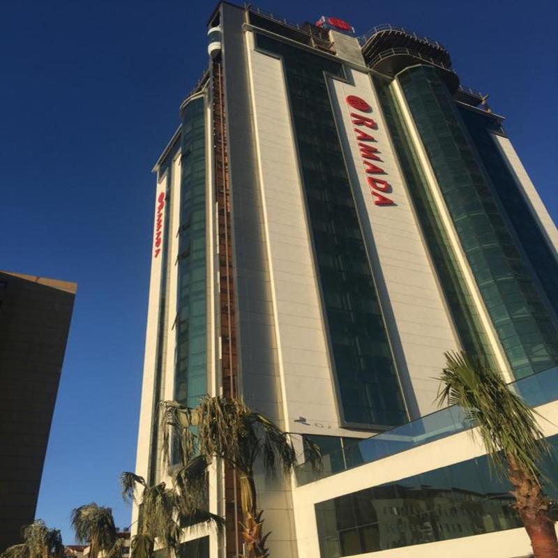 Hotel Ramada By Wyndham İskenderun Zewnętrze zdjęcie